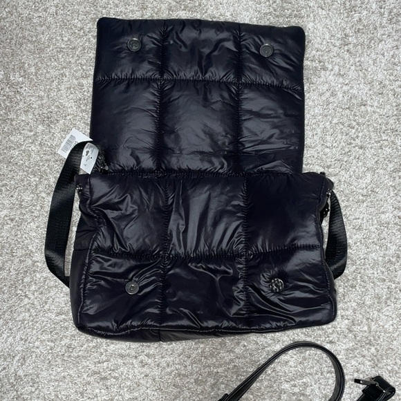 NWT Black Puffer Crossbody - Picture 3 of 8